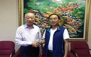 印尼著名僑領(lǐng)、印尼泛印集團(tuán)董事長(zhǎng)、印尼總統(tǒng)大學(xué)創(chuàng)辦人-李文光